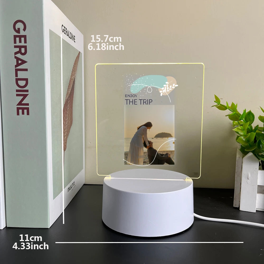 Personalisierte LED-Fotolampe – Mit eigenem Bild & Text | In 7 Farben oder warmem Licht | Mehrere Varianten