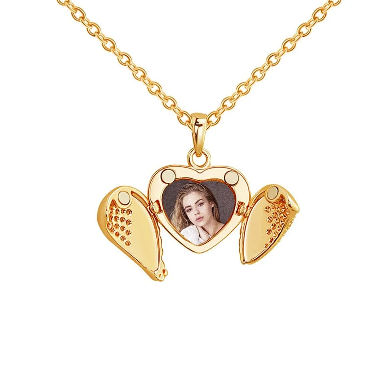 Personalisierbare Herzmedaillon-Kette – mit Foto oder Foto & Gravur | In 3 Varianten | Edelstahl oder Gold