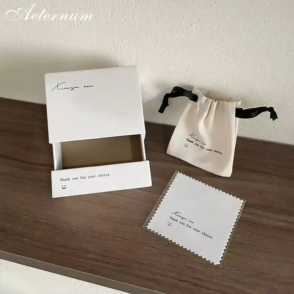 Elegante Namenskette aus Edelstahl – individuell graviert